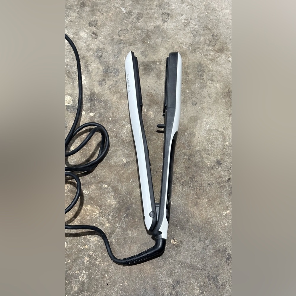 Loreal SteamPod hair straightener